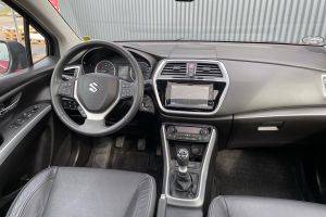 Suzuki S-Cross,