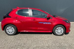 Mazda 2,