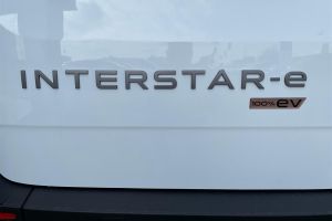 Nissan Interstar,