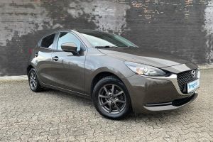 Mazda 2,
