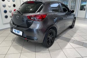 Mazda 2,