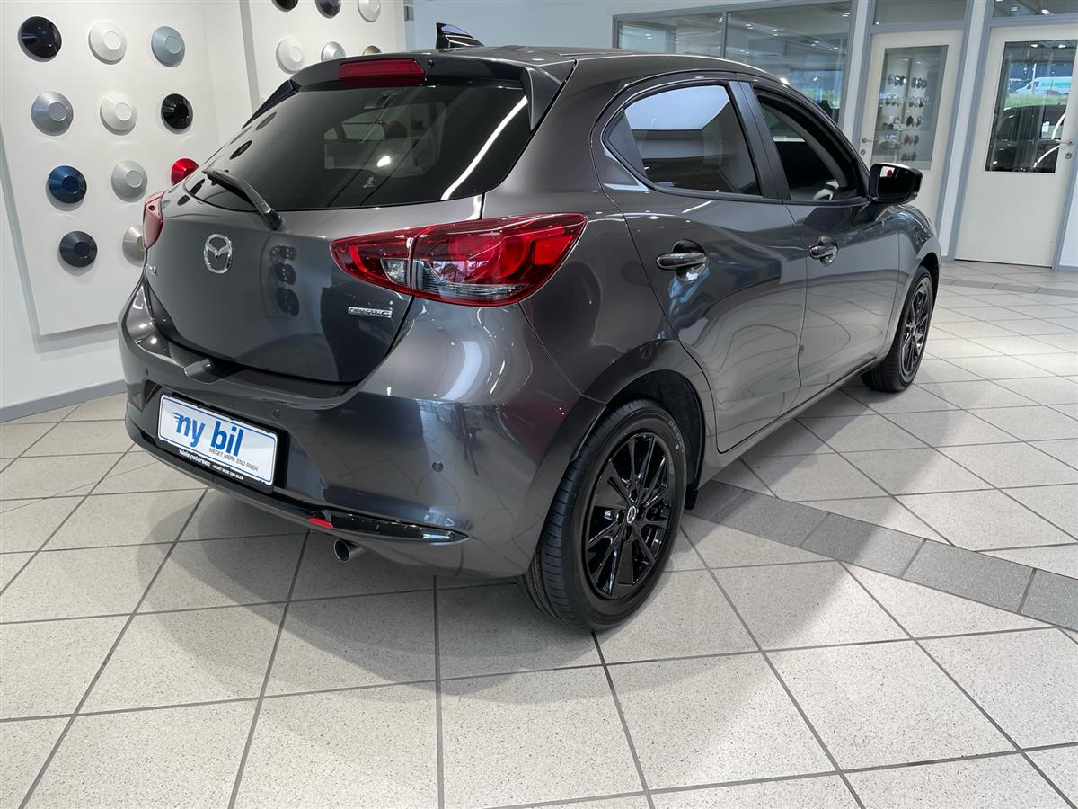 Mazda 2,