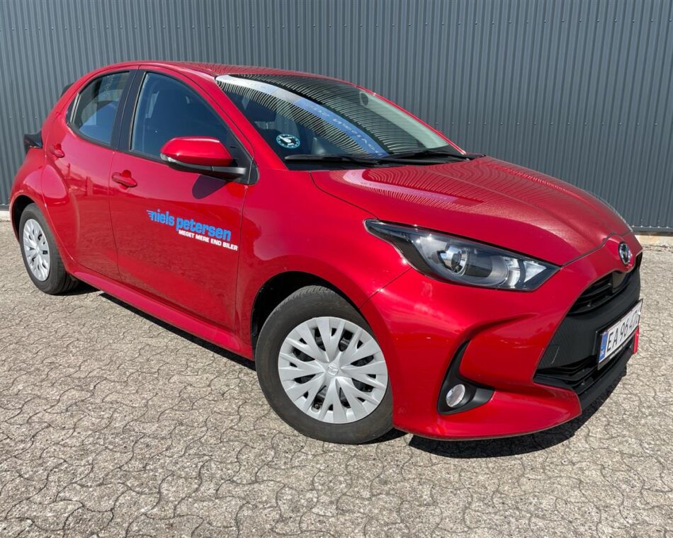 Mazda 2,