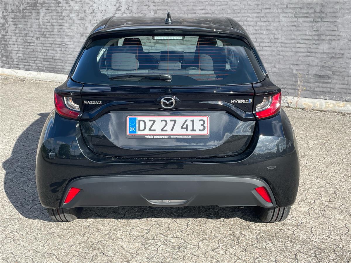 Mazda 2,