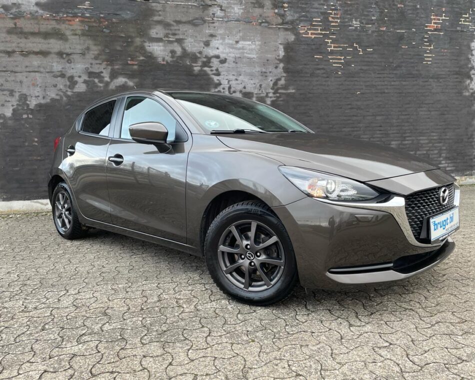 Mazda 2,