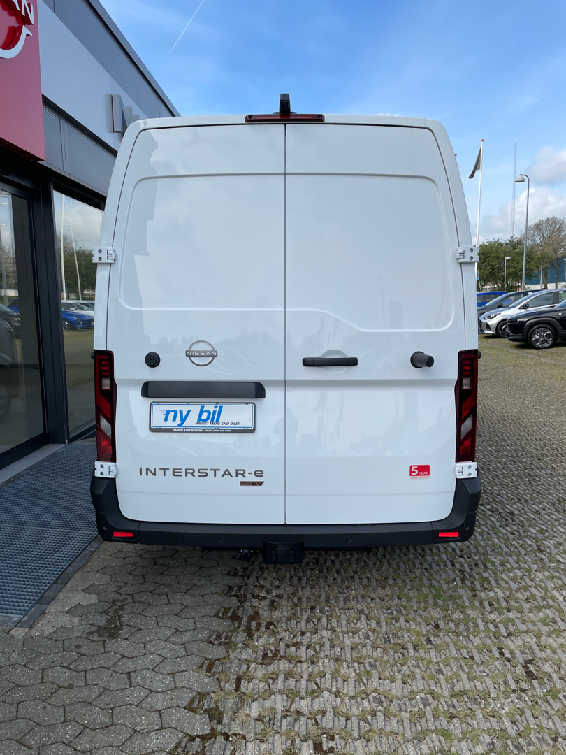 Nissan Interstar,