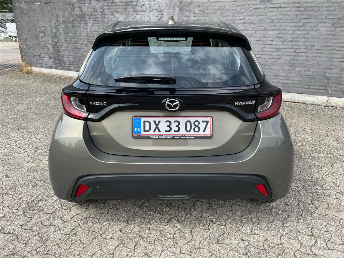 Mazda 2,